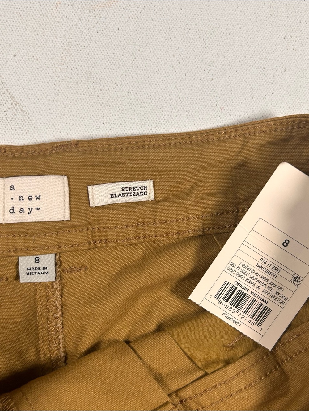A New Day Women Stretch Trouser Shorts Size 8 Tan Waist 30” BRAND NEW - Picture 2 of 5